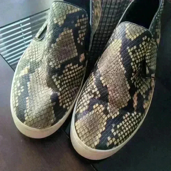 Michael Kors Slip on Sneakers snake print size 9 - Picture 7 of 16